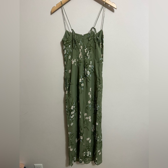 ⭐️Reformation Sage Green Floral Maxi Dress 2⭐️ - Picture 6 of 7